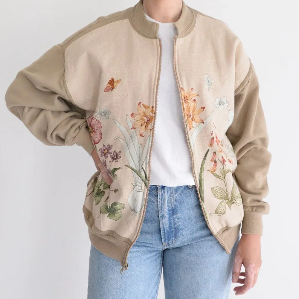 Vintage Jerzees Tan Floral Zip Up With  Hidden Pockets Sweater Large